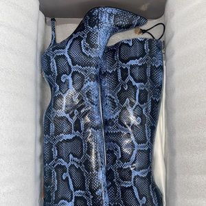 House of cb blue snake skin knee high stilettos (BRAND NEW)